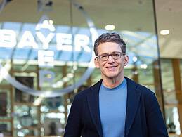 Musste sich auf der Bayer-Hauptversammlung viel Kritik anhören: Konzernchef Bill Anderson. (Foto: Bayer AG)